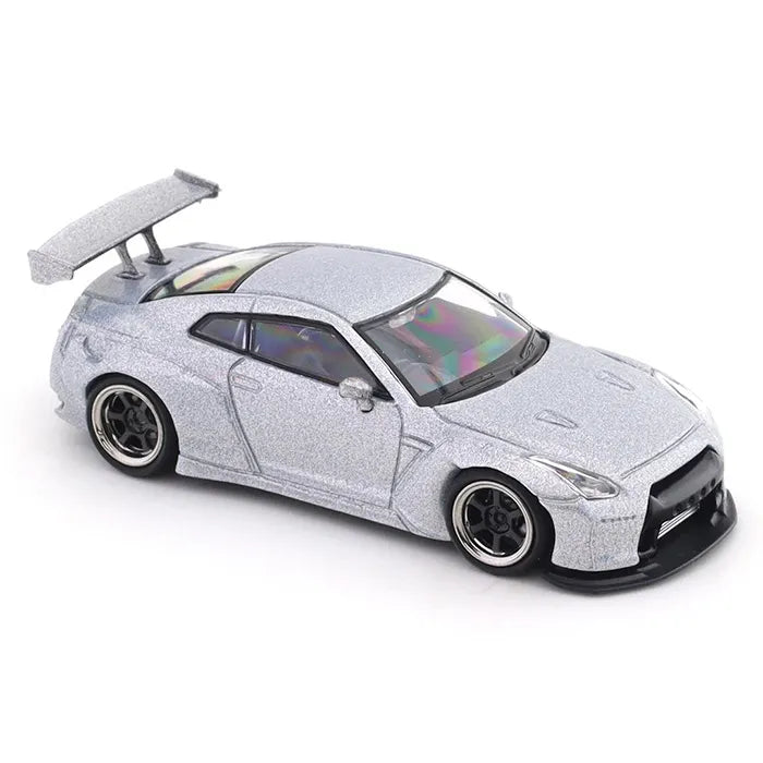 Miniature Nissan Skyline GT-R R35 silver 1:64 - KEYPIT™